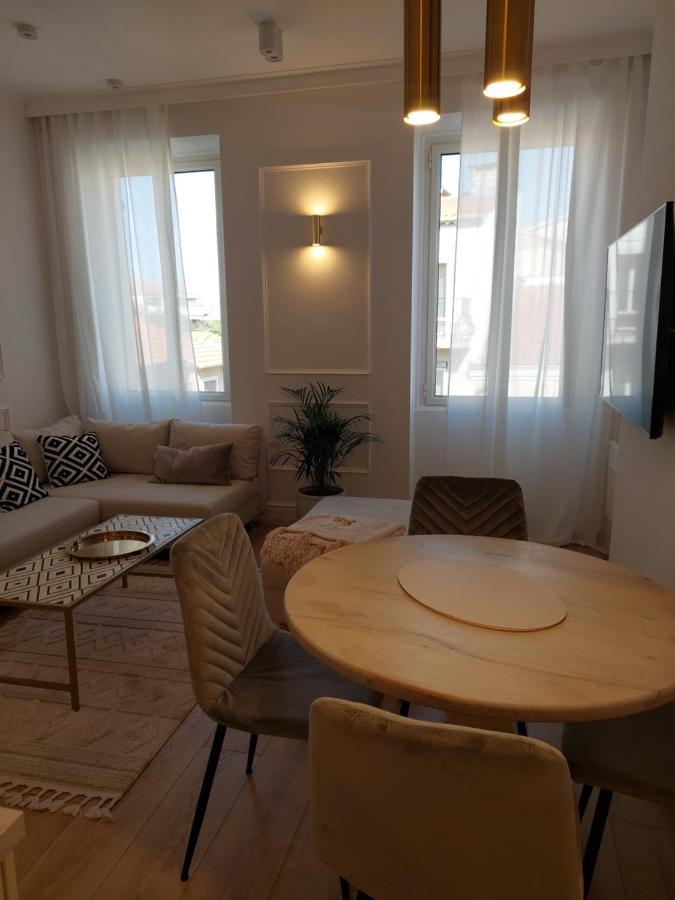 Saint Raphael'S Apartment, Classe 3 Etoiles Exterior photo