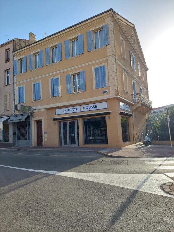 Saint Raphael'S Apartment, Classe 3 Etoiles Exterior photo